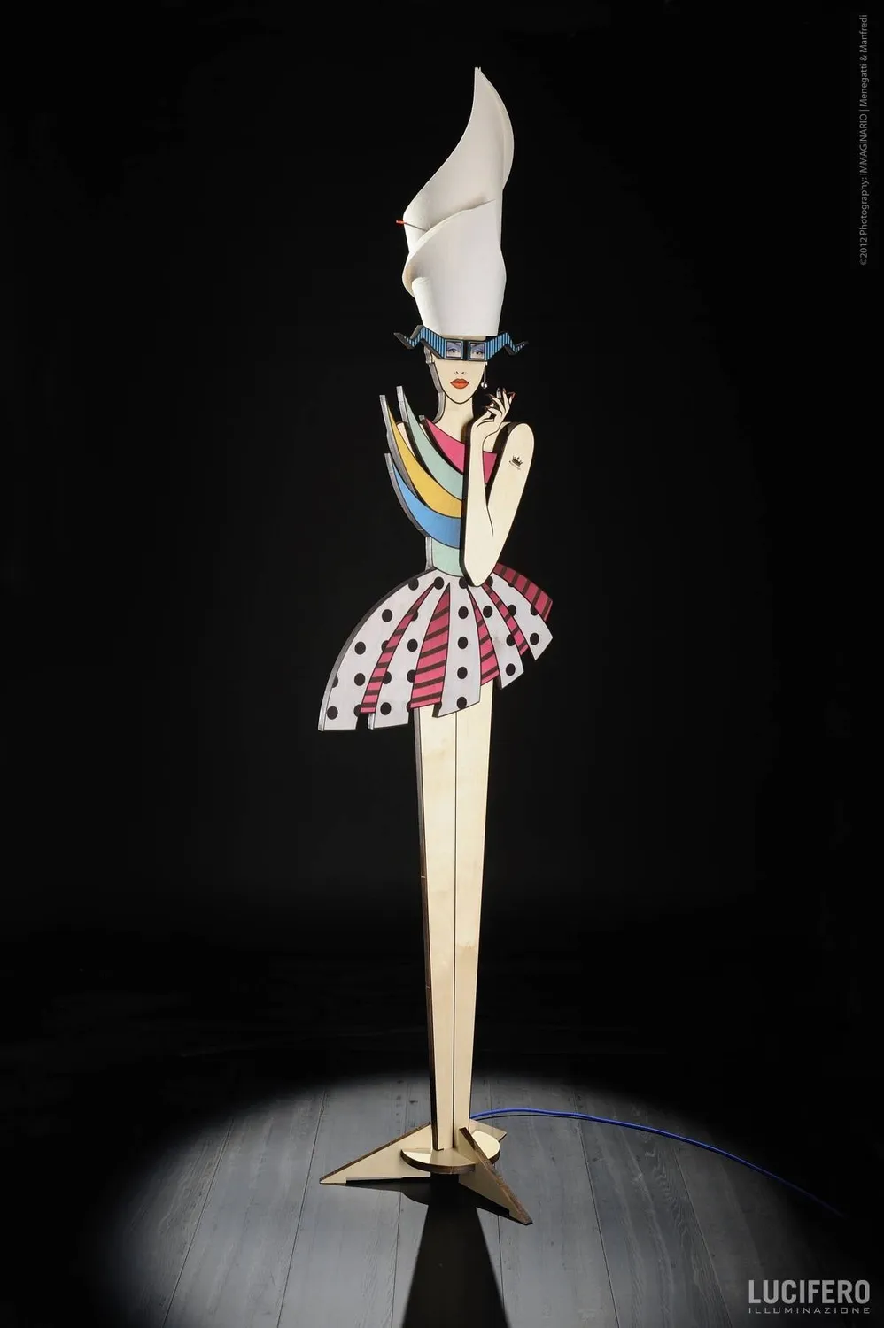 Lucifero Upset Lucrezia piantana legno 51x221 cm