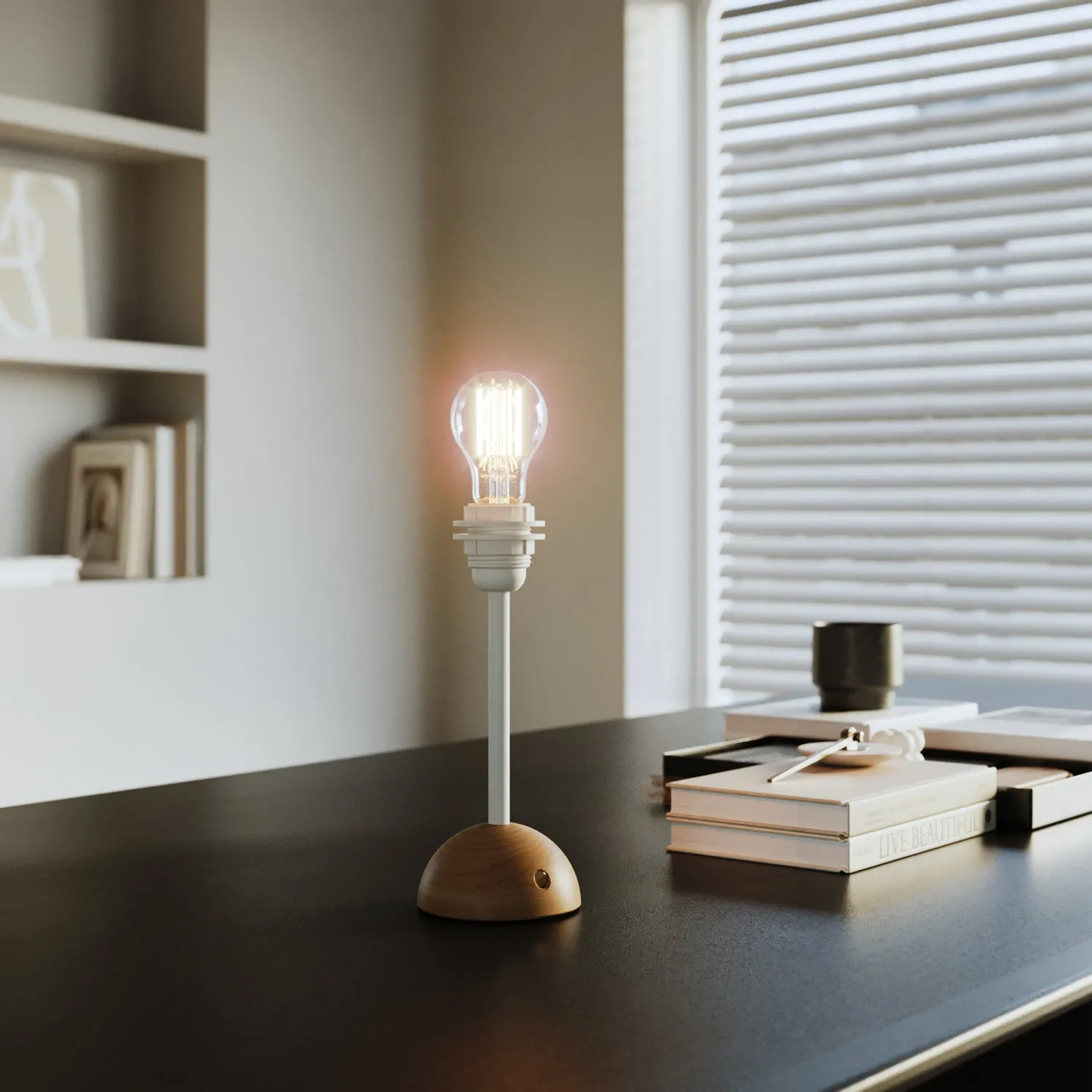 Creative Cables Cabless12 Lampada Tavolo Legno Neutra USB-C
