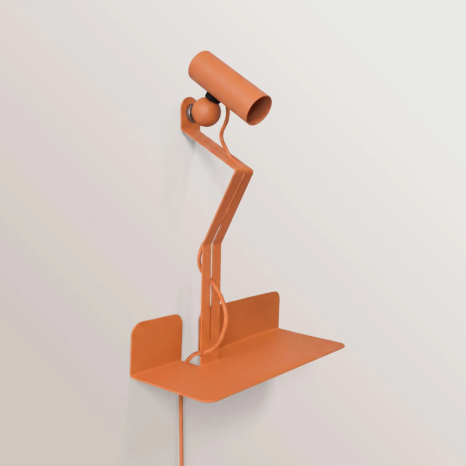 Creative Cables Murio Tubo lampada parete arancione con mensola
