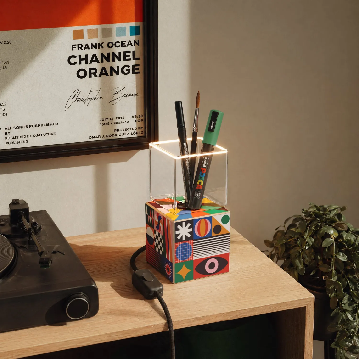 Creative Cables Cubetto lampada tavolo PosterLad Ghost