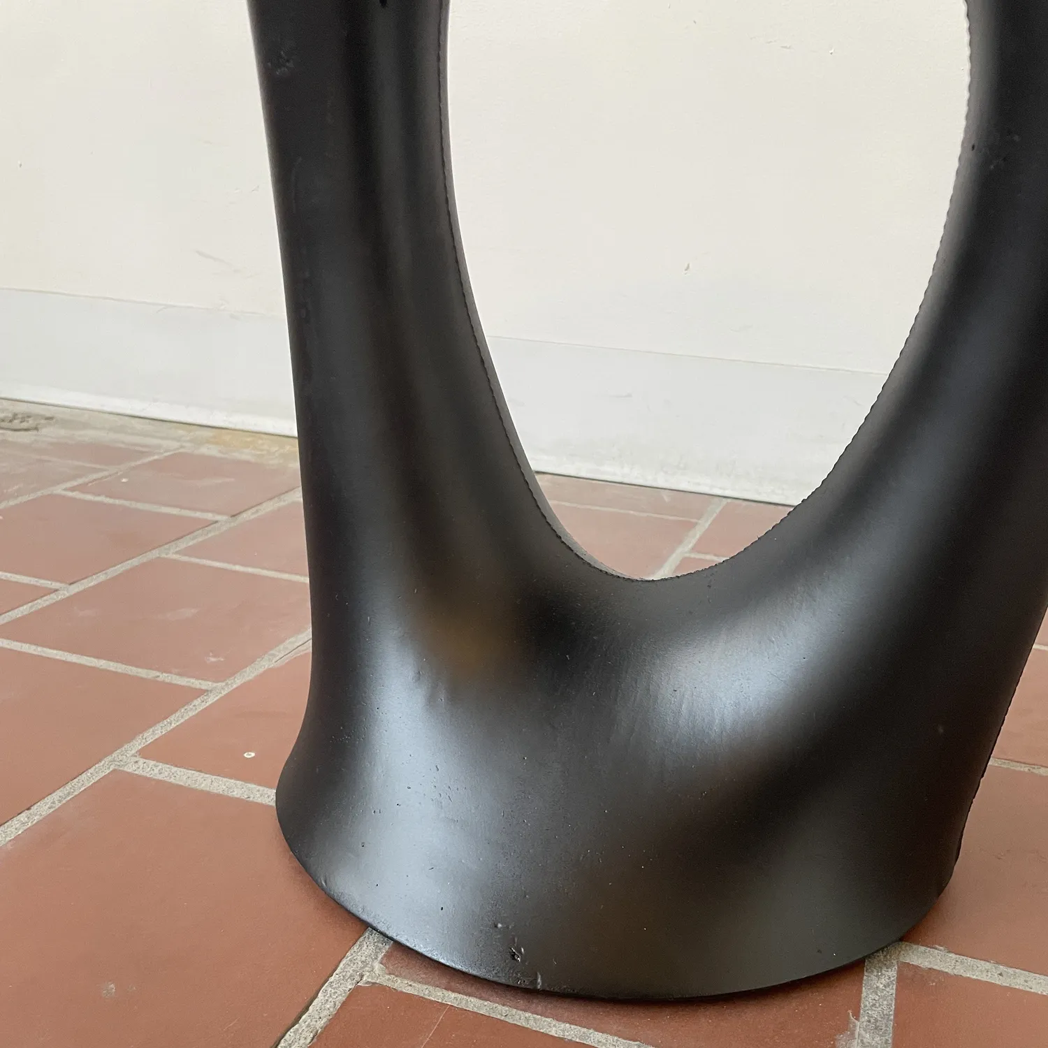 Souda Kreten tavolino cemento nero basso