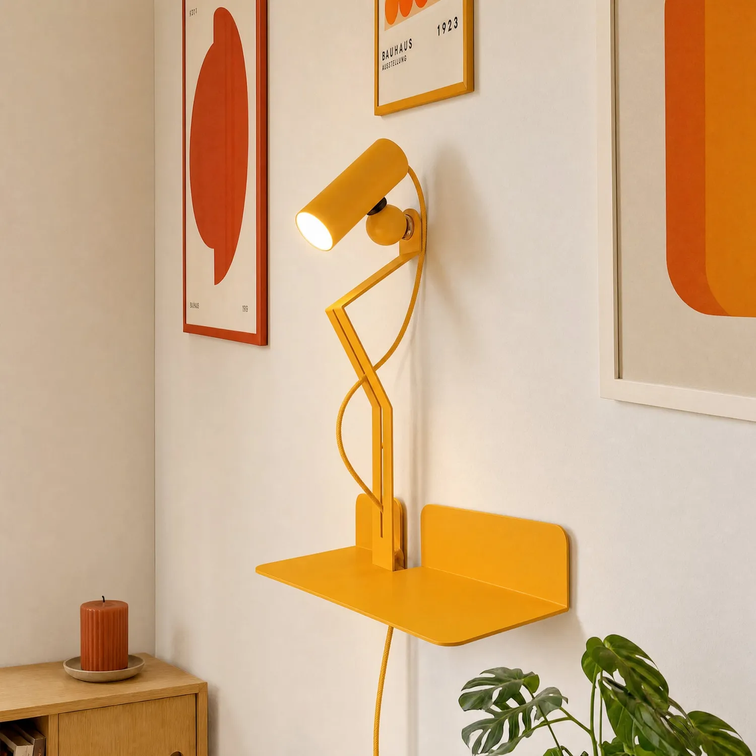 Creative Cables Murio Tubo lampada parete gialla con lampadina