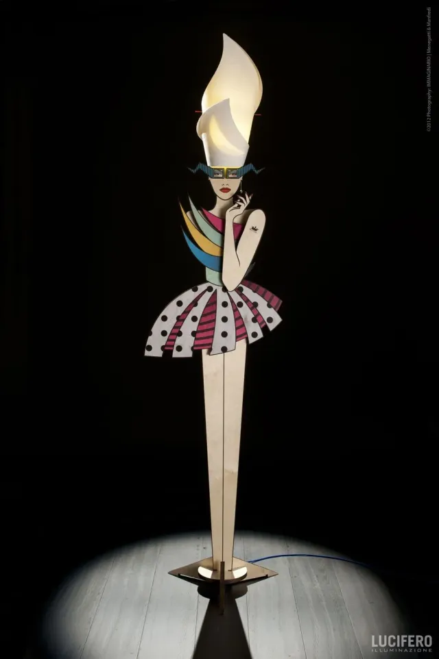 Lucifero Upset Lucrezia piantana legno 51x221 cm