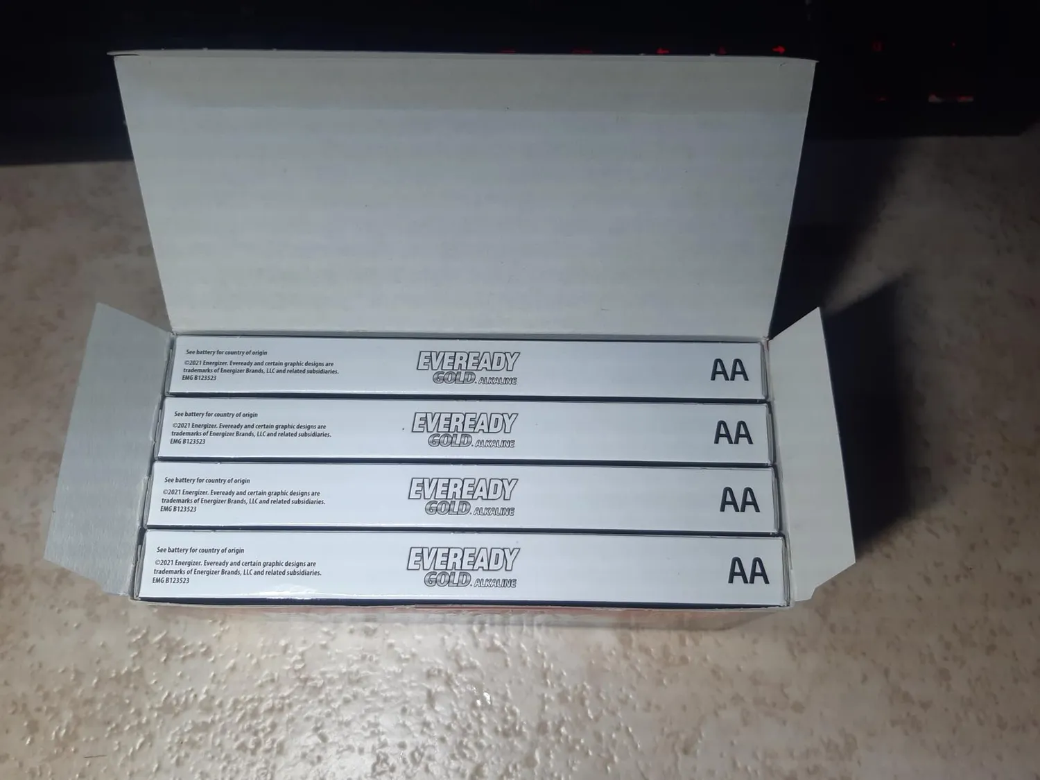 Eveready Gold Batterie Alcaline AA AAA 80 pezzi lunga durata