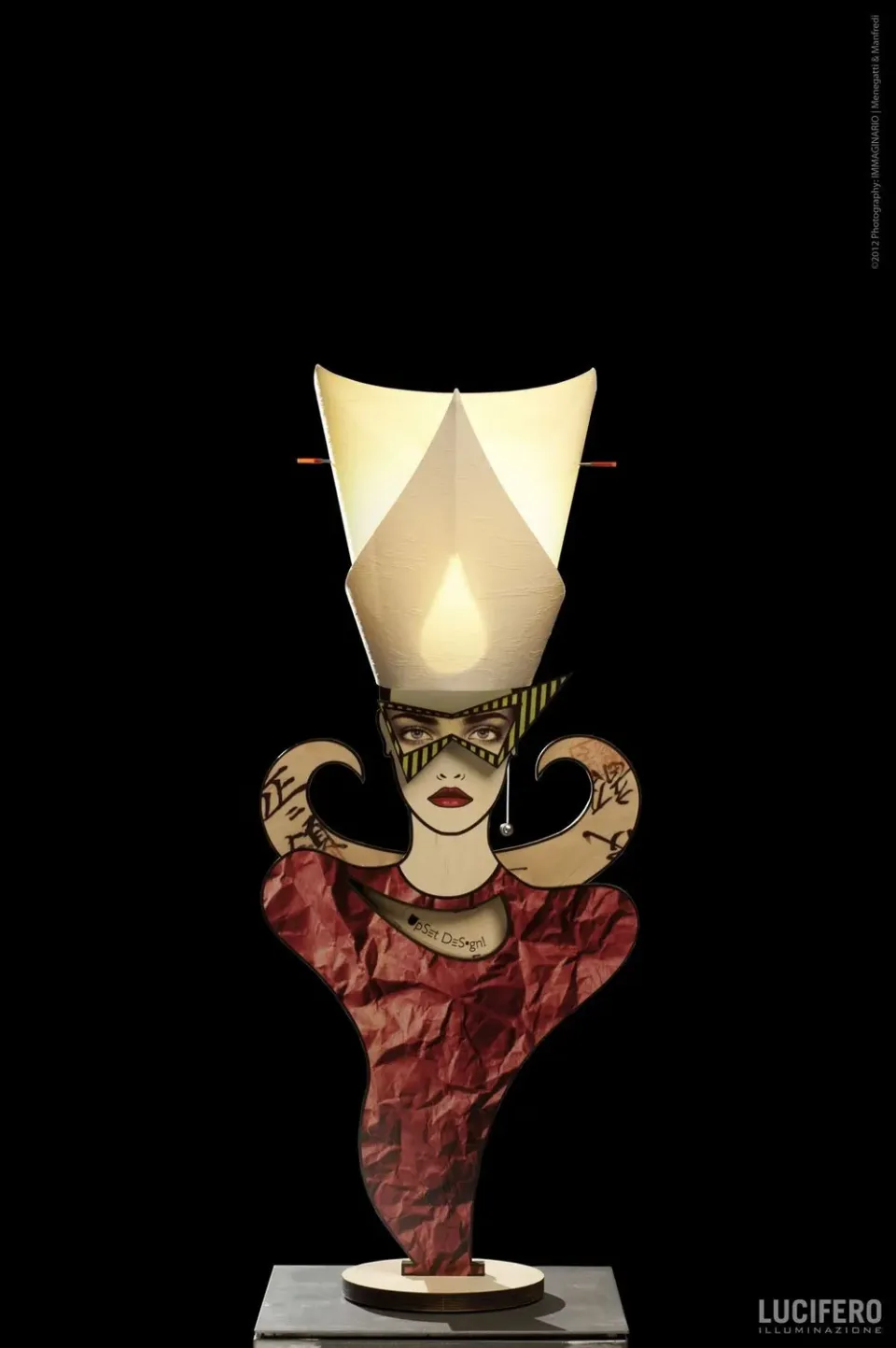 Lucifero Upset Clea lampada da tavolo legno 97 cm