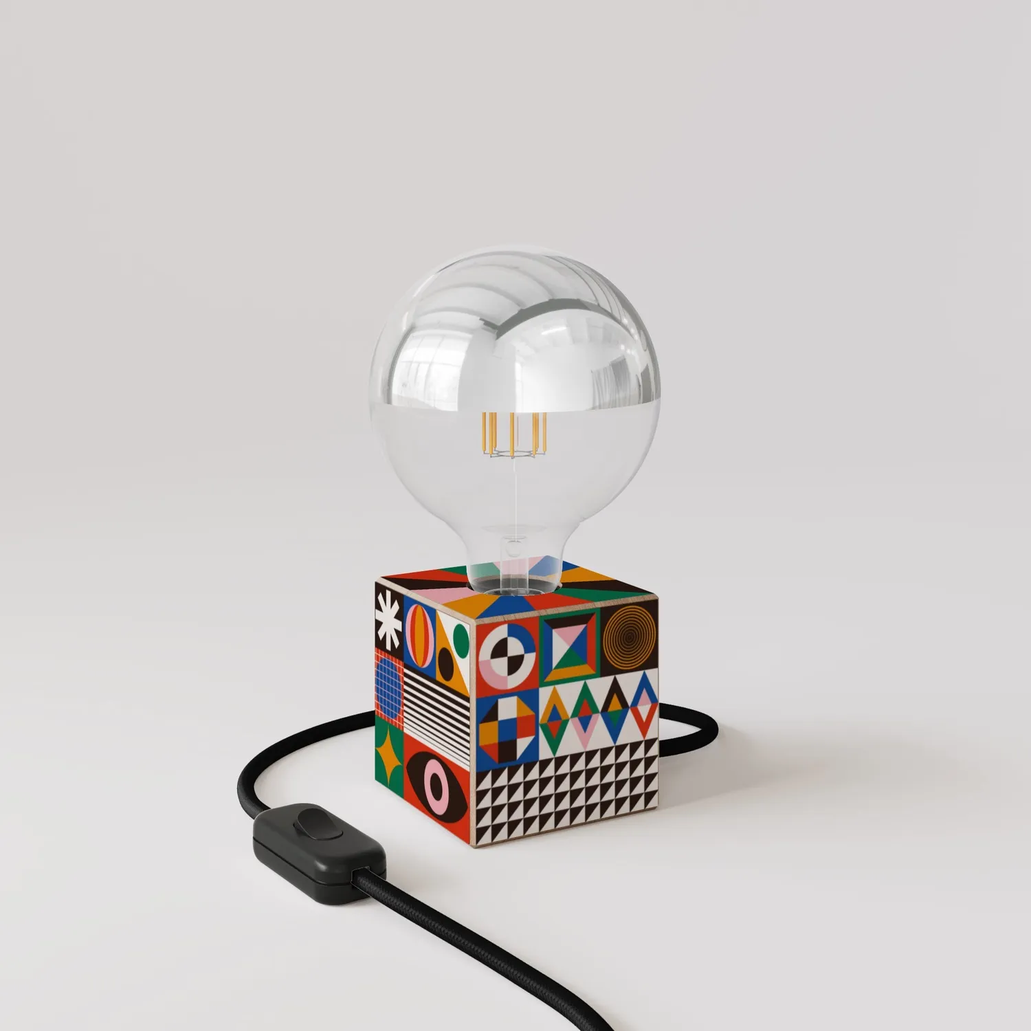 Creative Cables Cubetto PosterLad Lampada Tavolo Legno